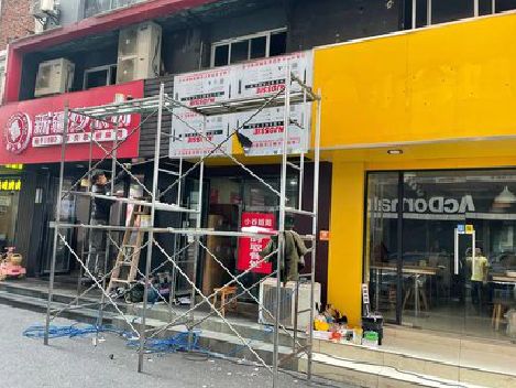 防城港制作广告招牌如何避免它发黄？